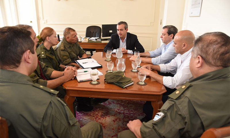 Javkin se reunió con autoridades de Gendarmería para coordinar acciones conjuntas