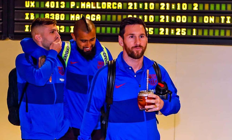 Messi y la delegación de Barcelona se someterá a un control de coronavirus en su llegada a Nápoli