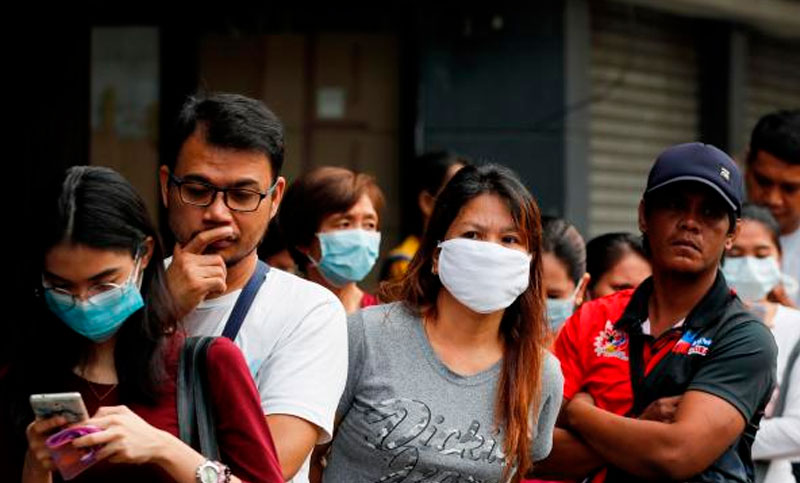 Filipinas registra el primer muerto por coronavirus y en China prohiben los funerales para los fallecidos por esa causa