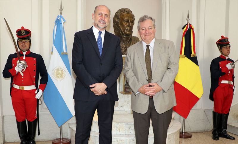 Omar Perotti recibió al embajador de Bélgica en Santa Fe