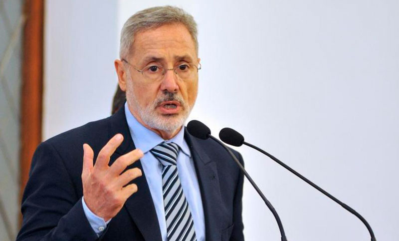 Marcelo Sain: «Nadie se preocupa por la explotación de la policía»