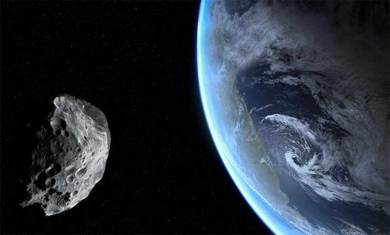 ¿Qué es la «Mini Luna» que orbita la Tierra hace años y sorprende astrónomos?