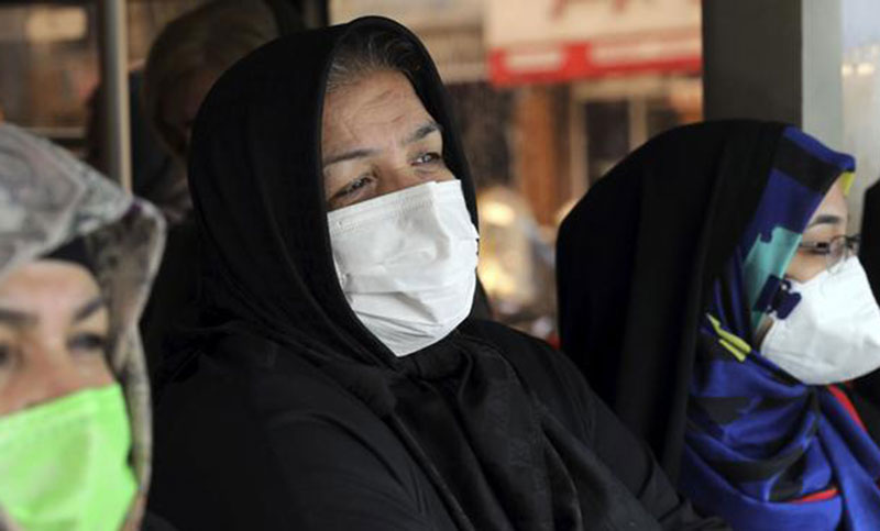 Vuelven a aumentar los muertos por coronavirus en Irán y ya superan los 2.000