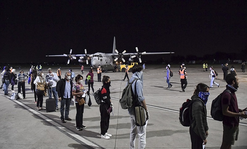 Regresaron 140 argentinos desde Perú en los Hércules despachados por el Estado nacional