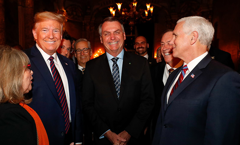 Confirmaron coronavirus a funcionario de Brasil que estuvo con Bolsonaro y Trump el fin de semana