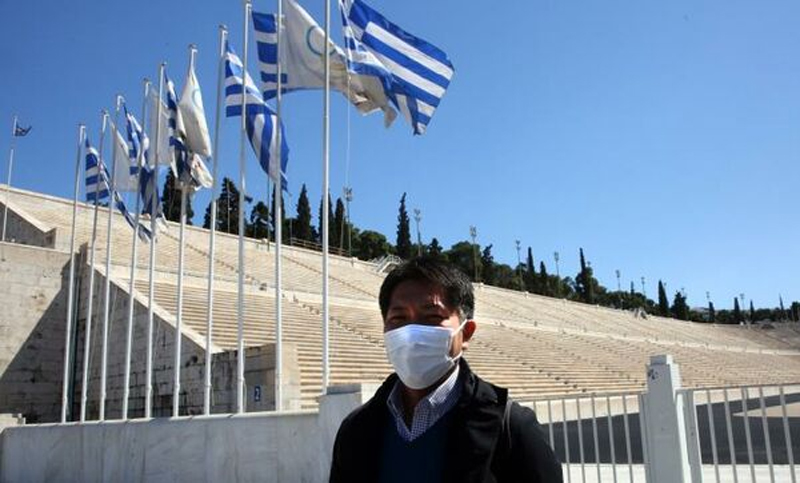 Grecia prohíbe despidos y destina 2.000 millones de euros para combatir el coronavirus