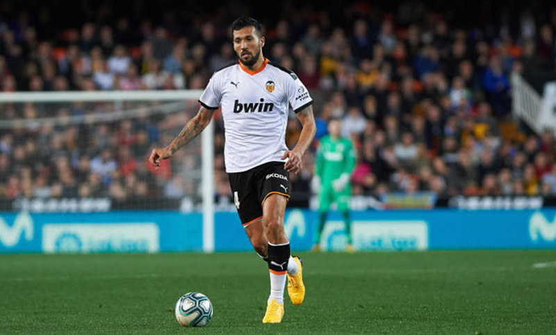 El ex Newell’s Ezequiel Garay dio positivo por coronavirus 