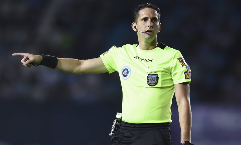 Desafectaron a dos árbitros de la Copa Superliga por contacto con portador de coronavirus