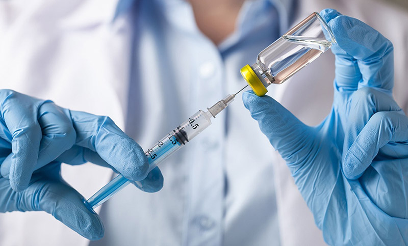 Luego de dos años, este lunes se vuelven a aplicar en Santa Fe vacunas contra la meningitis y el VPH 