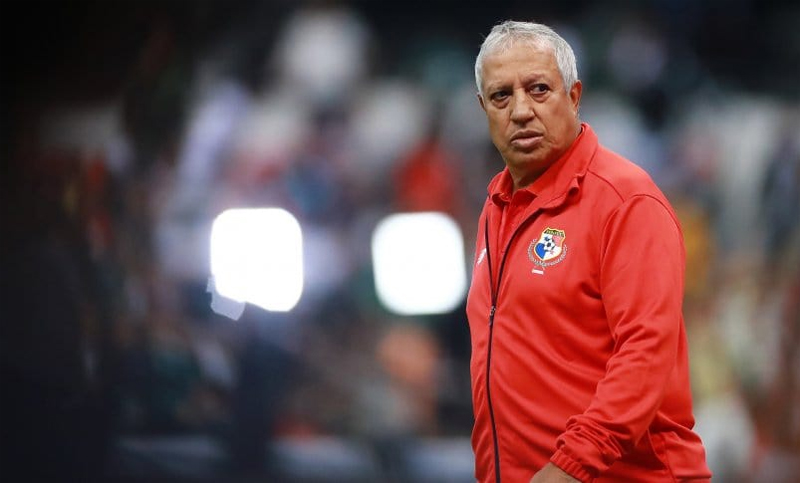 El Tolo Gallego se rebaja su sueldo como DT de Panamá