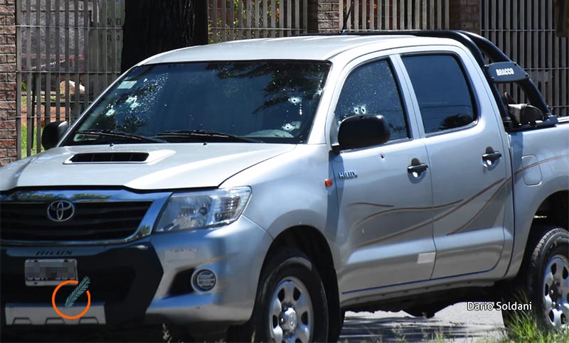 Acribillan a balazos a un hombre dentro de su camioneta