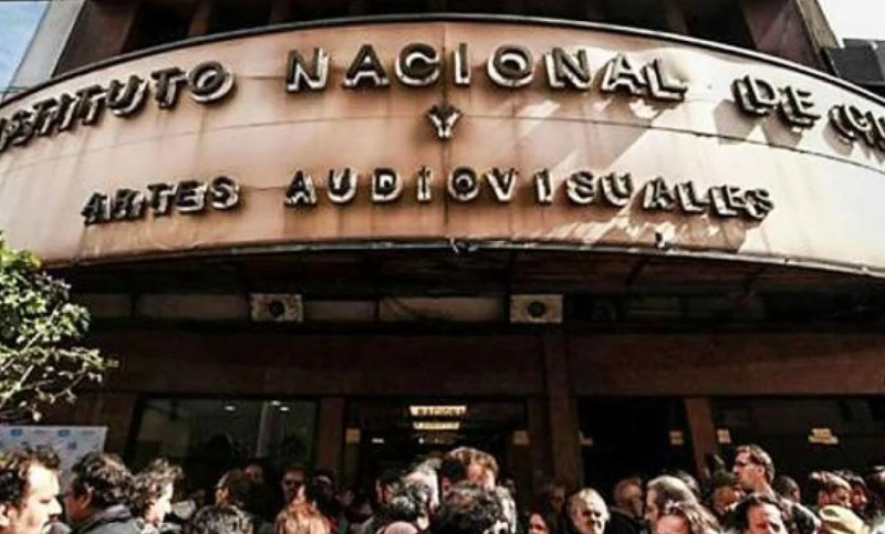 Cineastas piden al Incaa que declare el estado de emergencia de la actividad