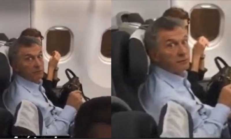 Escracharon a Mauricio Macri en un vuelo y dio una insólita respuesta