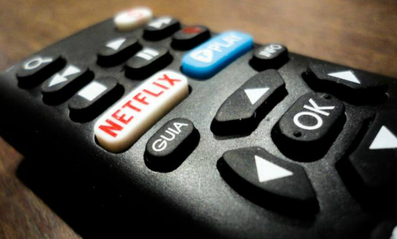 Netflix accedió a disminuir la definición de sus contenidos para evitar el colapso de redes
