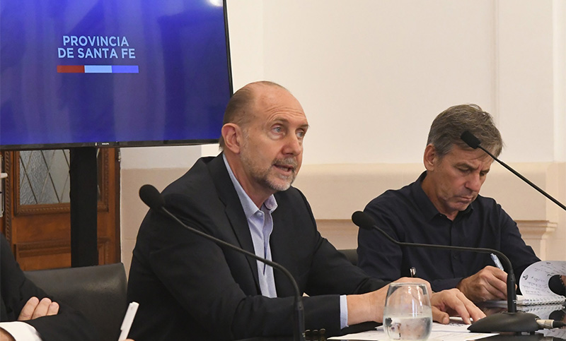 Perotti anunció medidas para pymes, refuerzo alimentario y ayuda a municipios