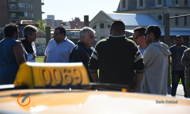 Taxistas piden ayuda de la Municipalidad para afrontar la caída del sector por la cuarentena
