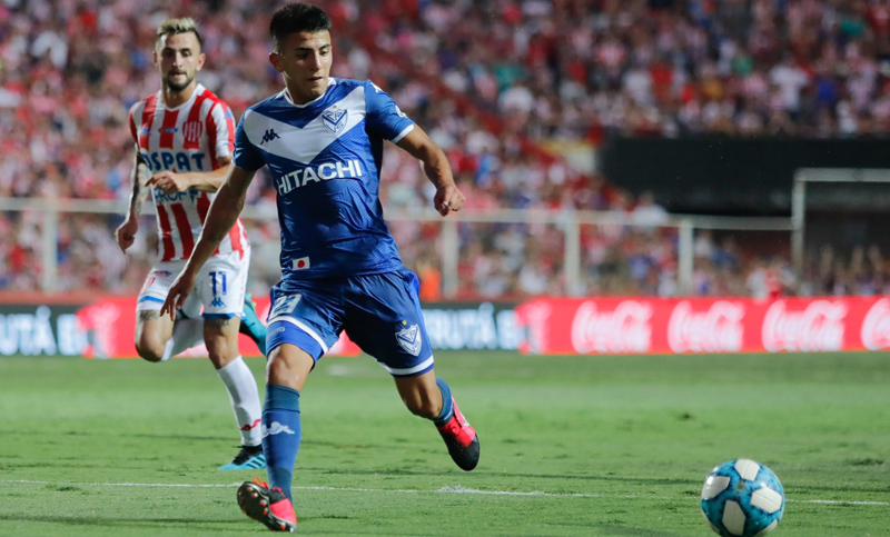 Vélez se sube al podio de la Superliga en la despedida de Heinze