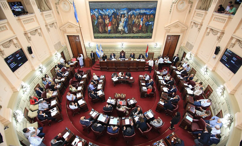 Diputados provinciales se bajaron el sueldo a la mitad