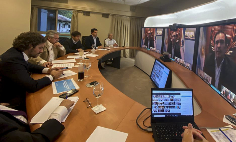 En videoconferencia con gobernadores, Fernández definió la continuidad del aislamiento