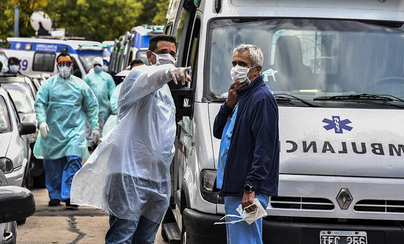 Diez personas fallecieron y 124 fueron diagnosticadas con Covid-19