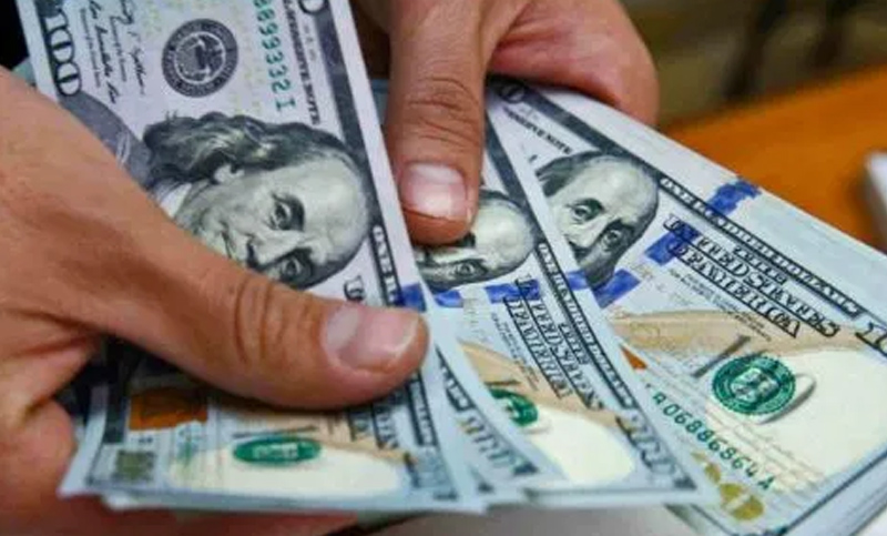 Con turno previo, bancos habilitan operaciones con divisas desde este lunes