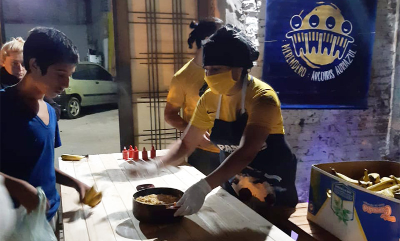 Arcoíris Auriazul sigue ayudando a los más necesitados