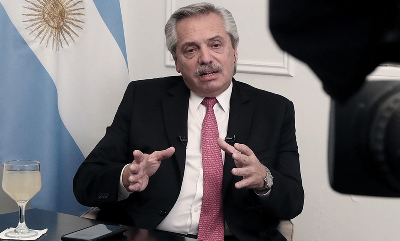 Fernández: «No es ético condenar a la gente a la muerte para que alguien no pierda plata»