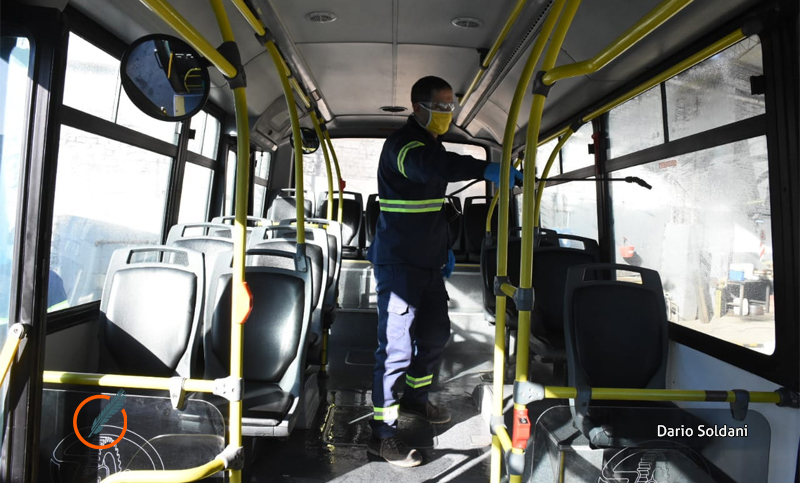 Rosario implementa equipos de ozono para la limpieza de los colectivos