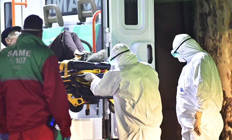 Más de 100 personas murieron y 5.493 fueron diagnosticadas con coronavirus en la Argentina