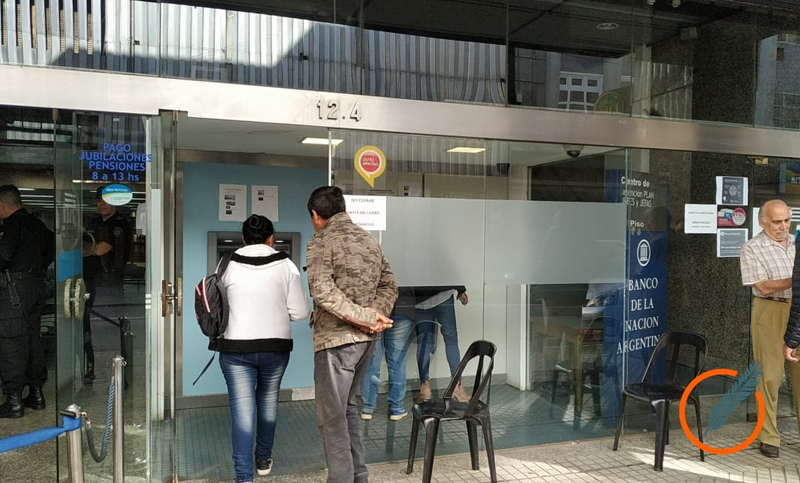 Este martes cobran el haber de abril jubilados y pensionados con DNI terminados en 2