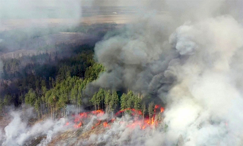 Incendios en la zona de Chernóbil se acercan a los depósitos de residuos radiactivos