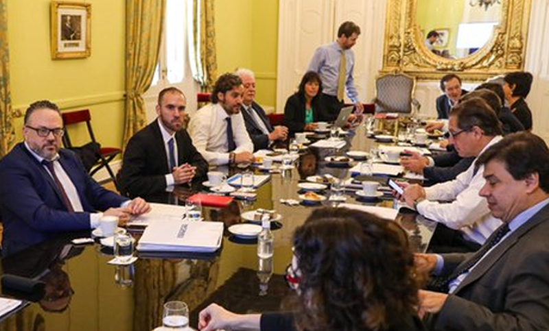 Medidas de apoyo a familias y empresas, los ejes de la reunión del gabinete económico