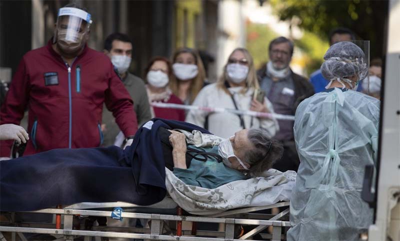 Un muerto y al menos 39 contagiados en otro geriátrico, ahora en el barrio porteño de Flores