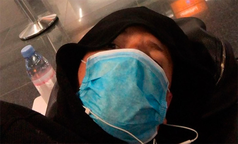 El Colo Gil está varado y durmiendo en un aeropuerto de Alemania