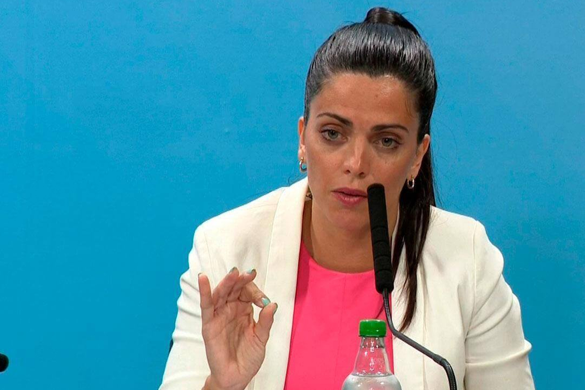 La titular del PAMI desmintió acusaciones sobre compra con sobreprecios de alcohol en gel