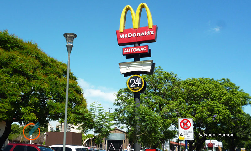 Las cadenas de comida rápida deberán pagar la totalidad de los salarios de marzo
