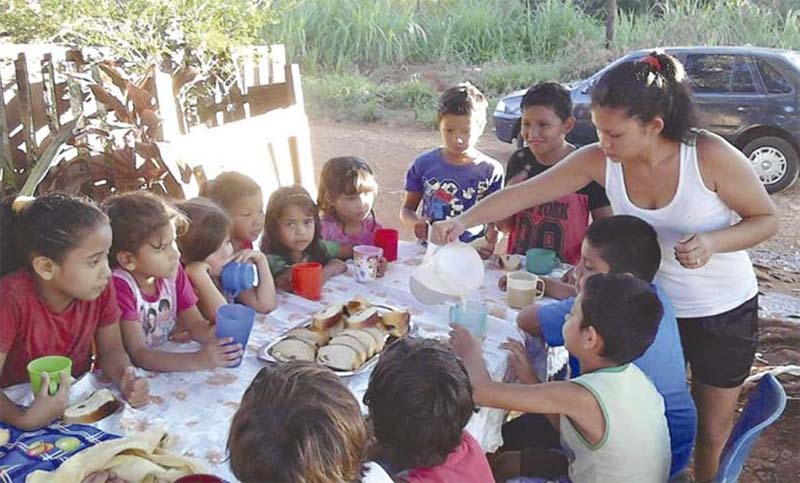Fernando Gray: «La demanda de alimentos se ha triplicado en comedores y merenderos»