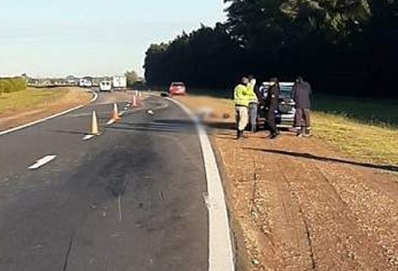 Un motociclista falleció tras chocar con un auto en la autopista Rosario – Córdoba