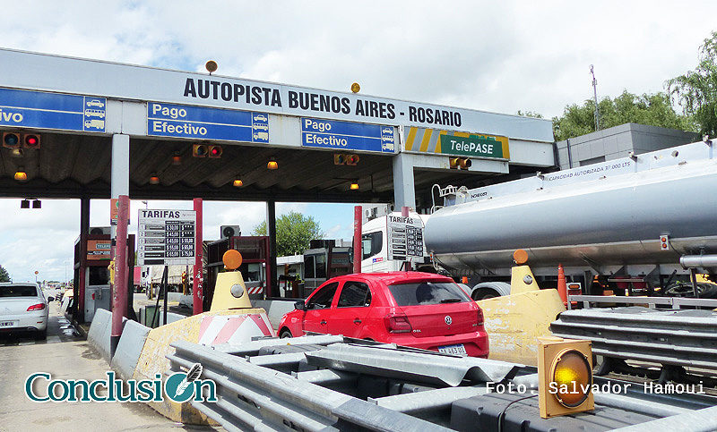 Intensifican los controles en los accesos a Santa Fe, pero aclaran que «es imposible bloquear la provincia»