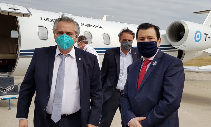 Fernández pasó por Santiago del Estero, recorrió obras y continúa en Tucumán 