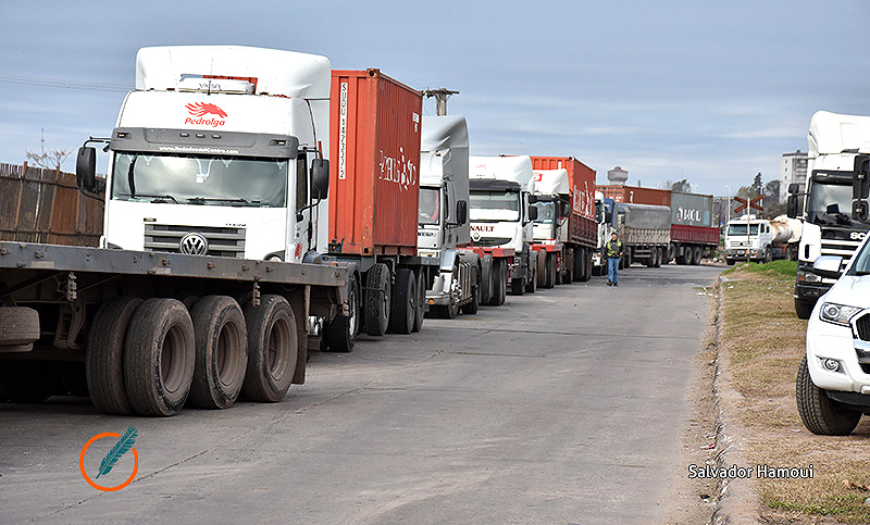 Advierten que a Rosario ingresan 800 camiones a diario desde Buenos Aires