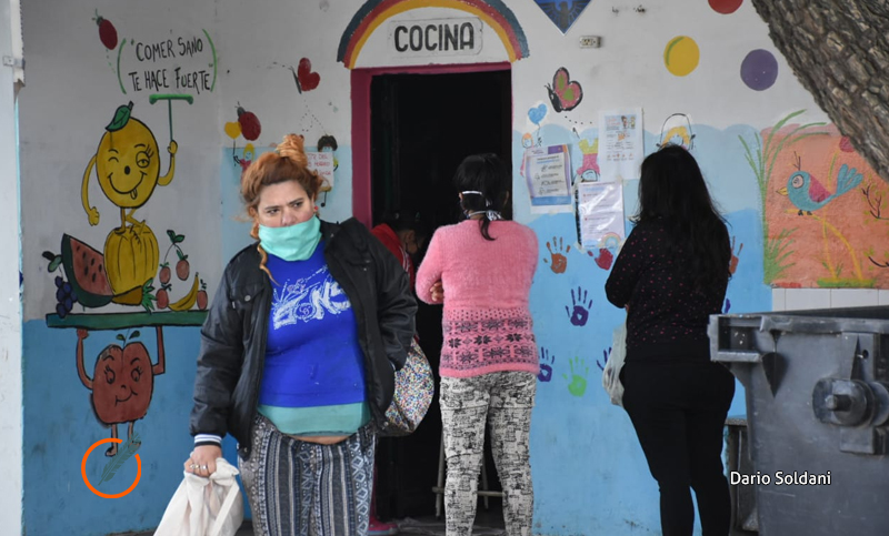 Cuando la mayor pandemia es el hambre: exigen que no cierre el comedor del barrio Santa Lucía