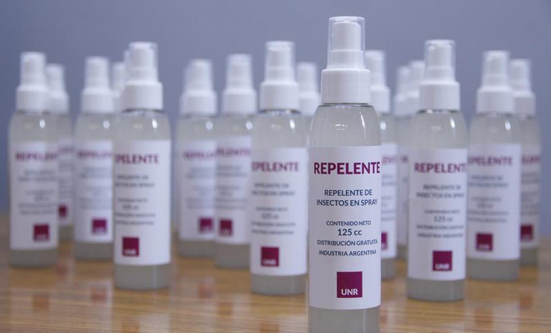 La UNR comenzó a producir repelente para combatir el dengue