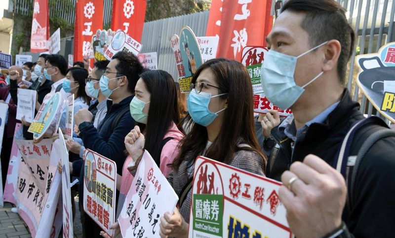 Tras semanas de confinamiento por coronavirus, resurgen las protestas en Hong Kong