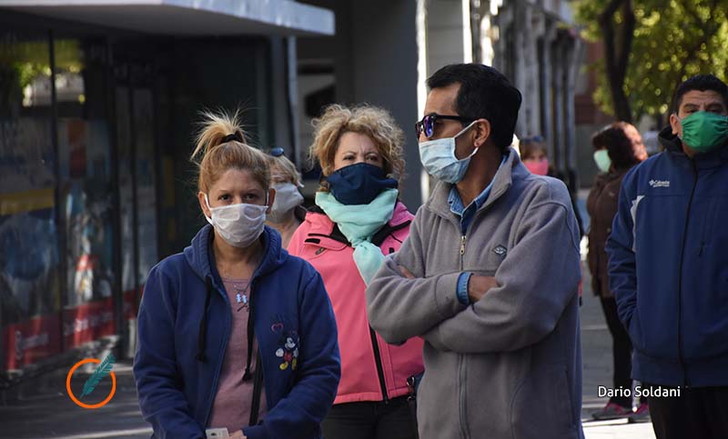 Es obligatorio el uso de cubrebocas en las calles de Rosario