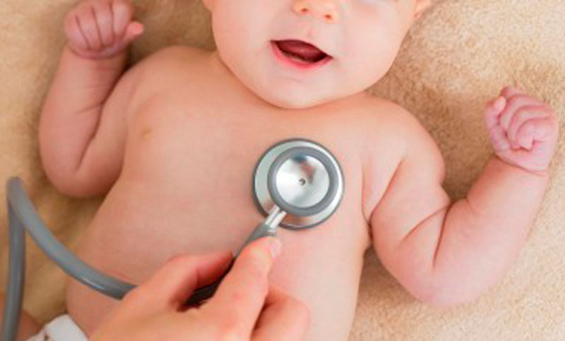 Afirman que se esperan «meses duros» por la bronquiolitis en niños
