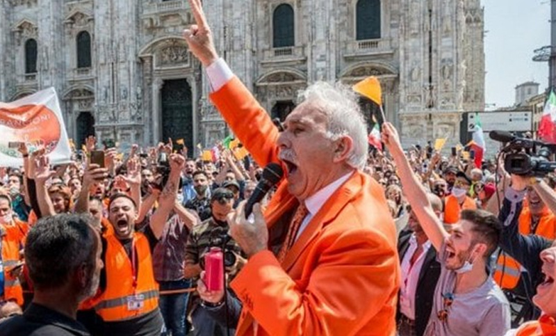 Un ex general lidera el movimiento de «chalecos naranjas» contra la cuarentena en Italia