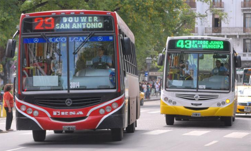 Continúa el paro de transporte en Córdoba