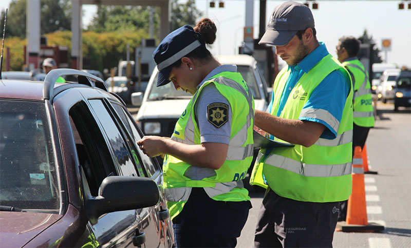 Refuerzan controles en los ingresos a Rosario ante el crecimiento de casos de coronavirus en Buenos Aires
