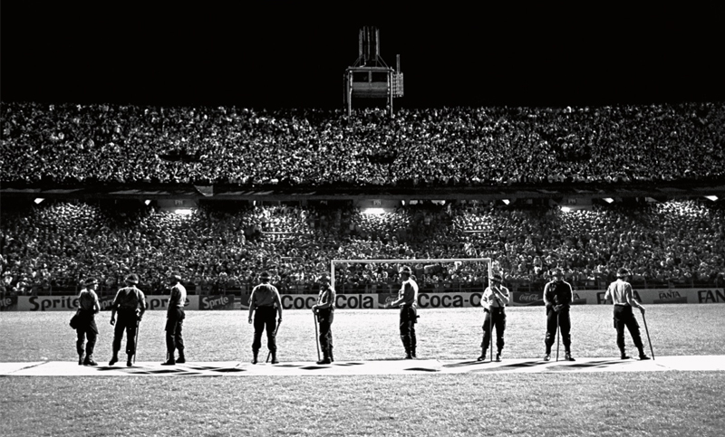 Queen y una histórica foto en el Gigante de Arroyito